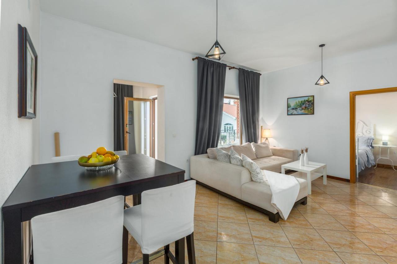 Apartments Zomzi Porec Exterior photo