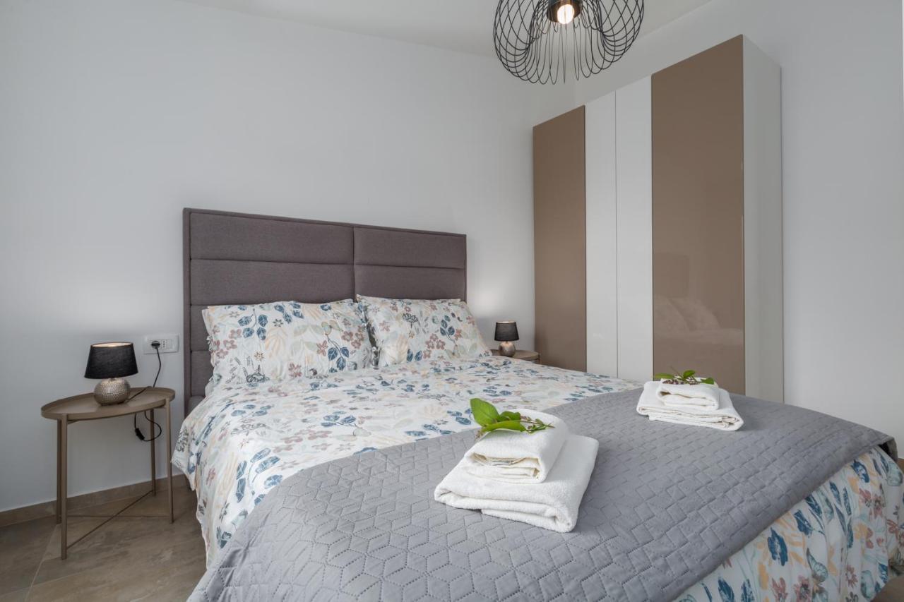 Apartments Zomzi Porec Exterior photo