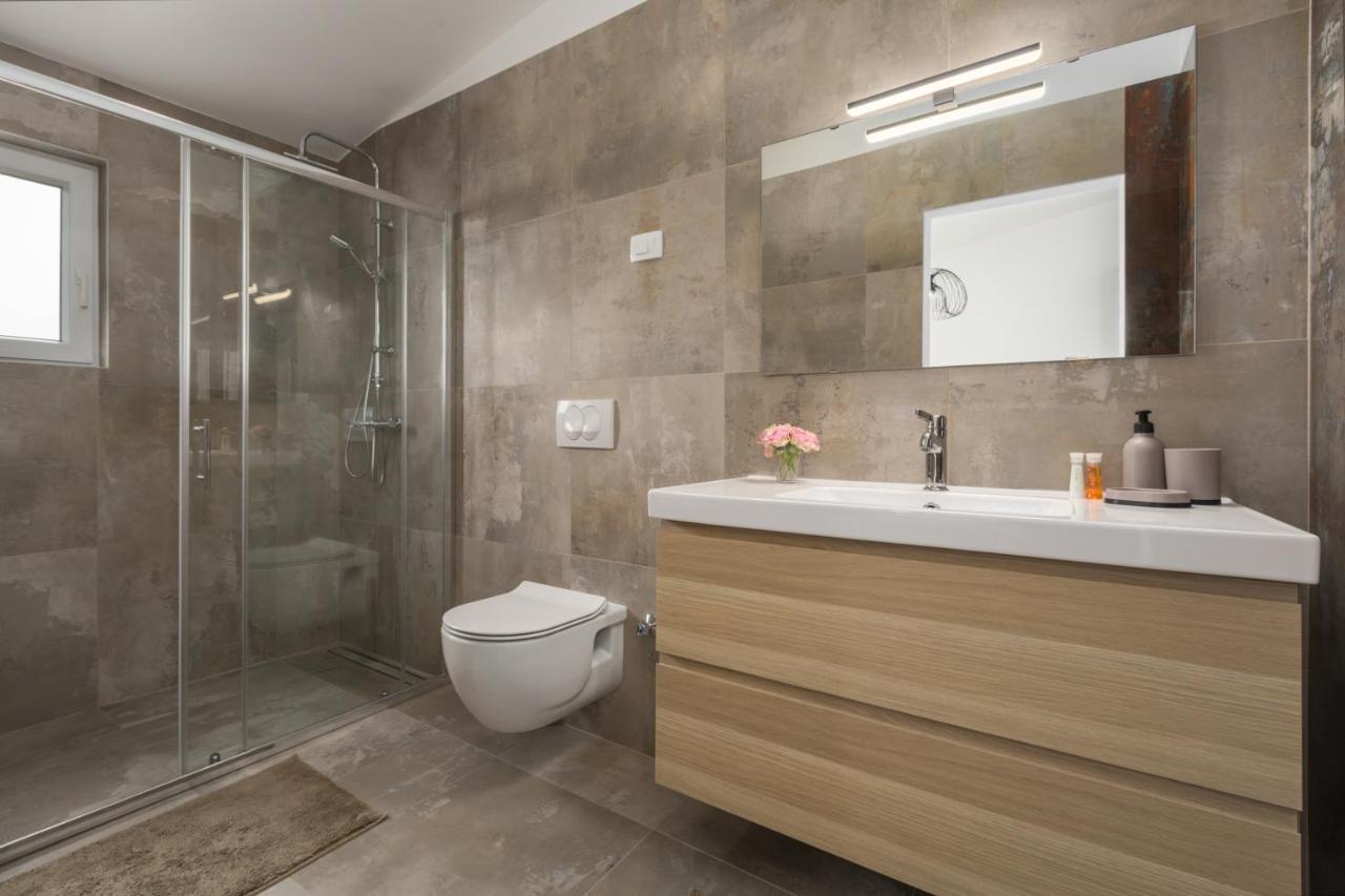 Apartments Zomzi Porec Exterior photo