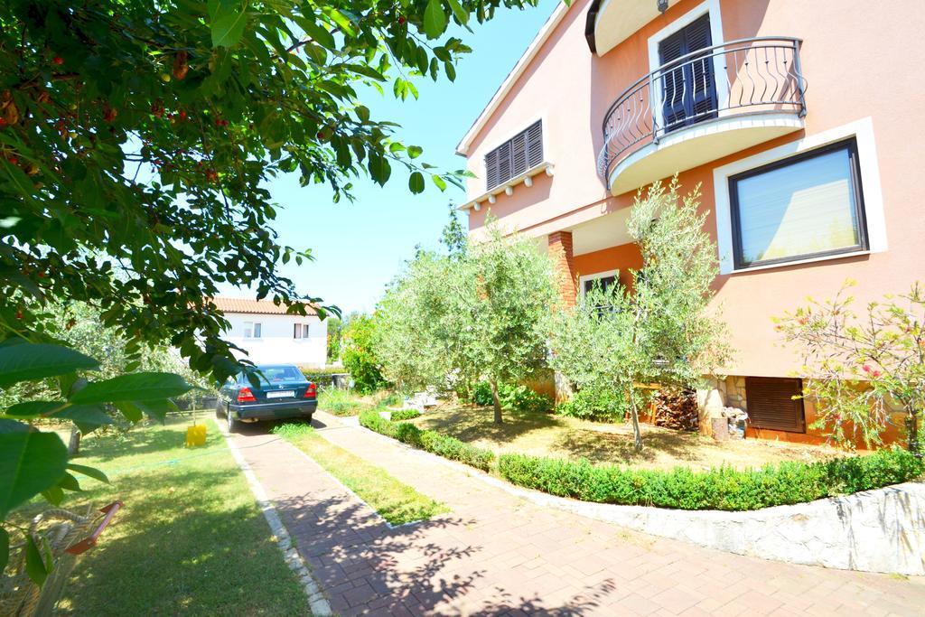 Apartments Zomzi Porec Exterior photo